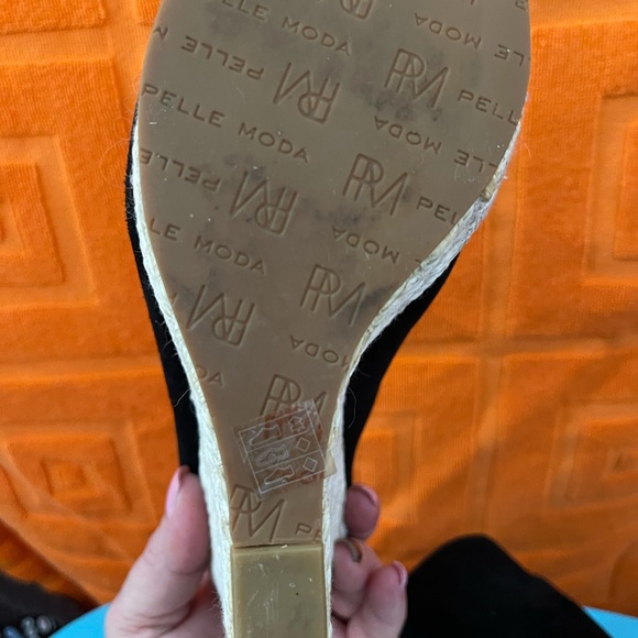 Black suede platform slides - Picture 3 of 8